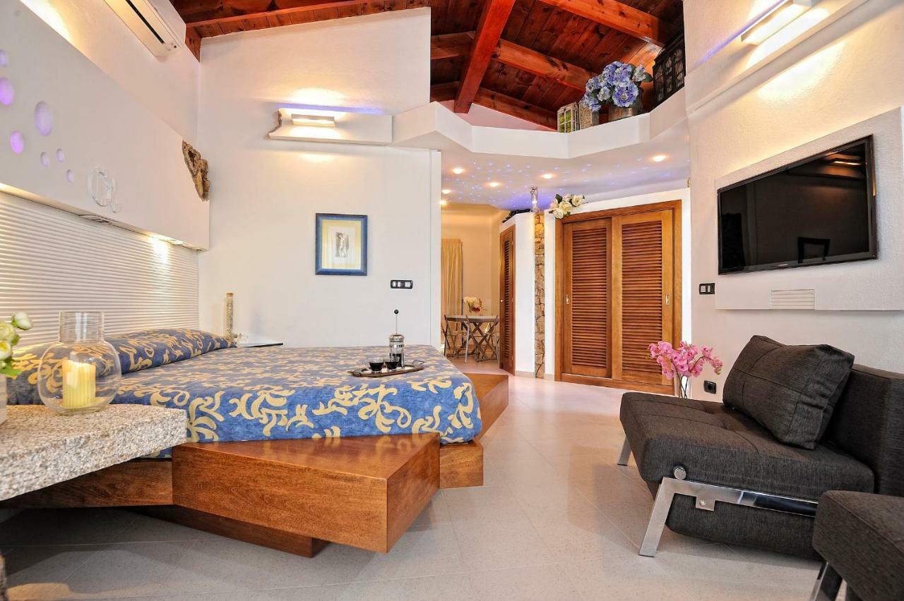 Residence L'Ea Di Lavru - Appartamenti Mono-Bilo-Trilocali Porto San Paolo  Exterior photo