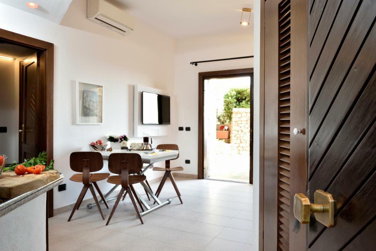 Residence L'Ea Di Lavru - Appartamenti Mono-Bilo-Trilocali Porto San Paolo  Exterior photo