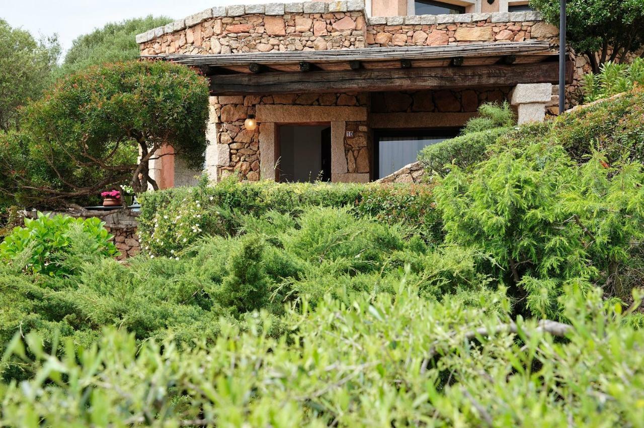 Residence L'Ea Di Lavru - Appartamenti Mono-Bilo-Trilocali Porto San Paolo  Exterior photo